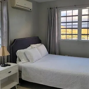 Beautiful House, Ac, 10min Hot Springs Coamo